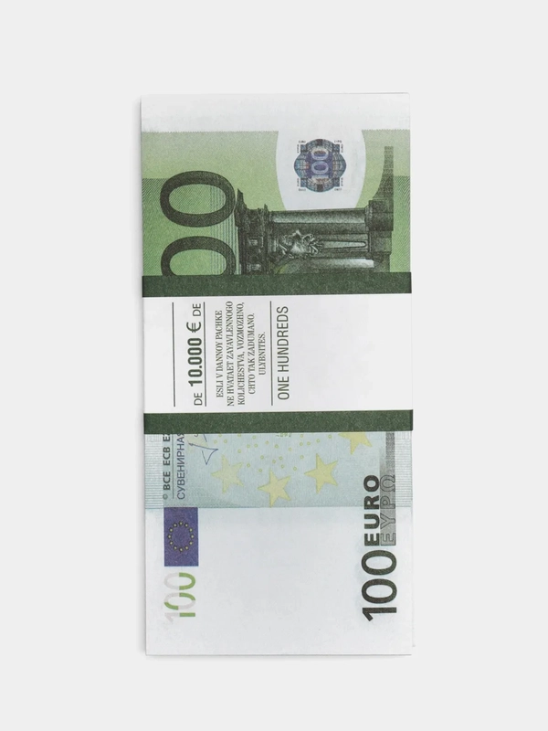 Пачка купюр 100 евро