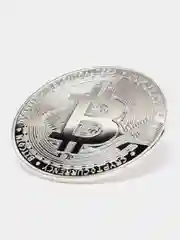 Серебряный монета Bitcoin, сувенирный Биткоин