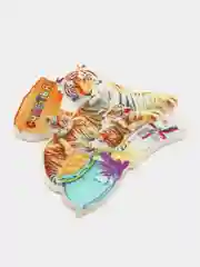 Светло-жёлтый магниты на холодильник тигр новогодний