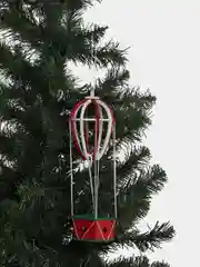 Зеленый ёлочные игрушки, разные виды