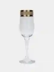 Белый набор фужеров и стопок