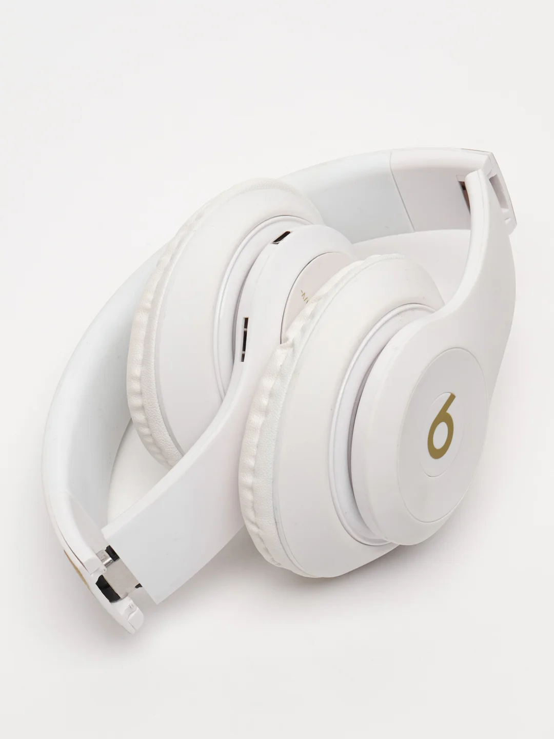 Беспроводные Bluetooth-наушники Studio3, белые