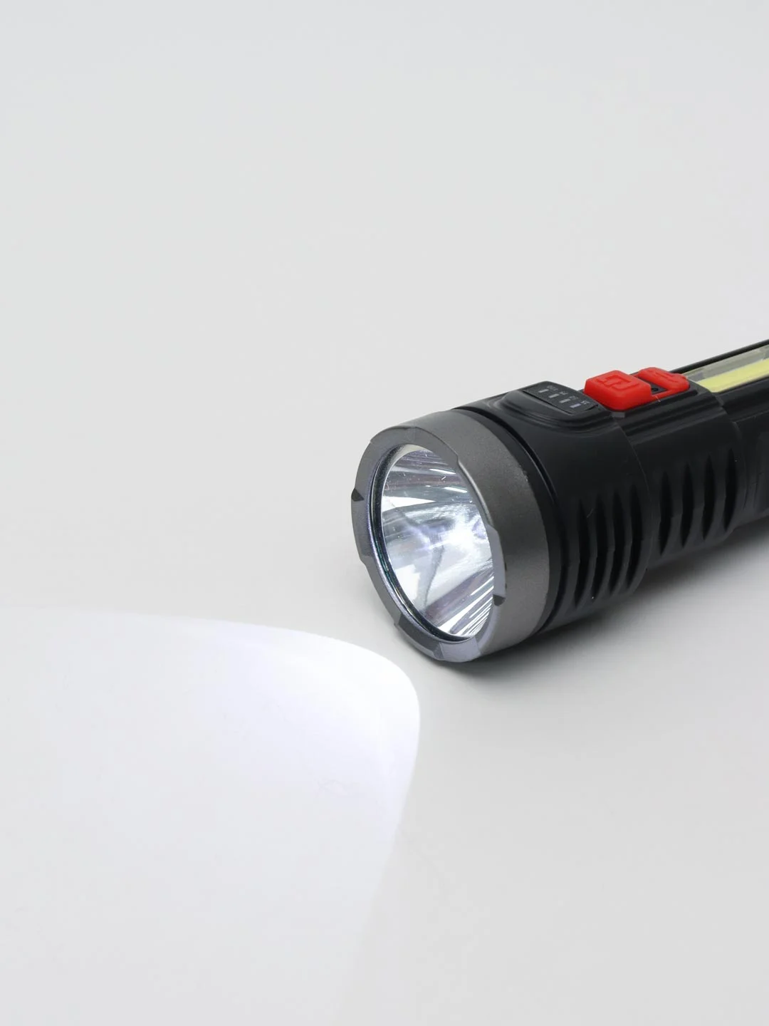 Фонарь ручной, аккумуляторный, 1.5 и 3 Вт, 1200 мАч, USB, COB, 4 режима