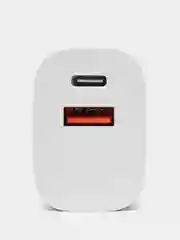 Белый сетевое зарядное устройство Maimi C107 PD20W + QC4.0, 2 выхода, Type-C, USB-A