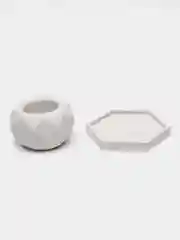 Многогранник на подставке