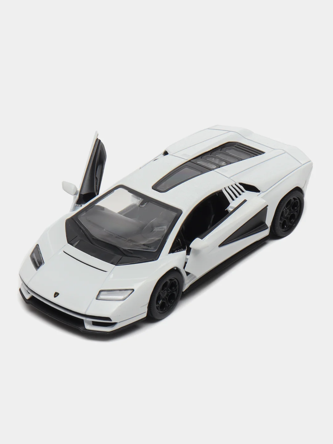 Белый lamborghini Countach LPI 800-4 KT5437D