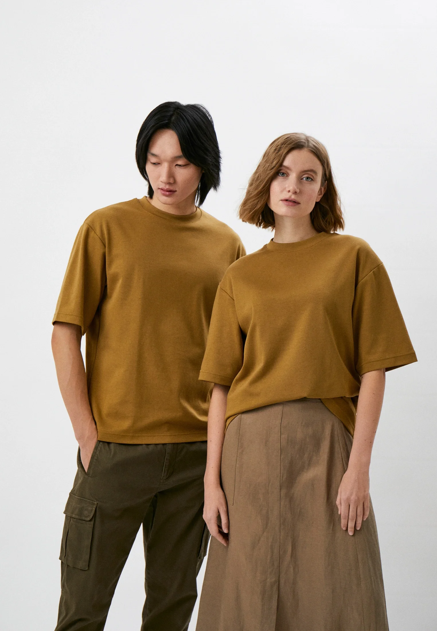 Коричневый футболка Uniqlo U AIRism с хлопком