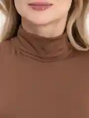 Белый топ женский с длинным рукавом, однотонная