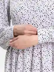 Белый платье женское, с длинным рукавом