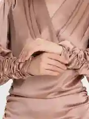 Бежевый платье шелковое женское
