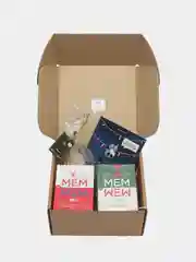 Подарочный набор с игрой для компании взрослых Что за мем Мем Батл, оригинальный подарок