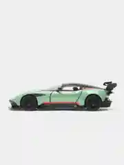 Зеленый металлическая машинка Kinsmart, 1:38, Aston Martin Vulcan, с принтом, KT5407DF