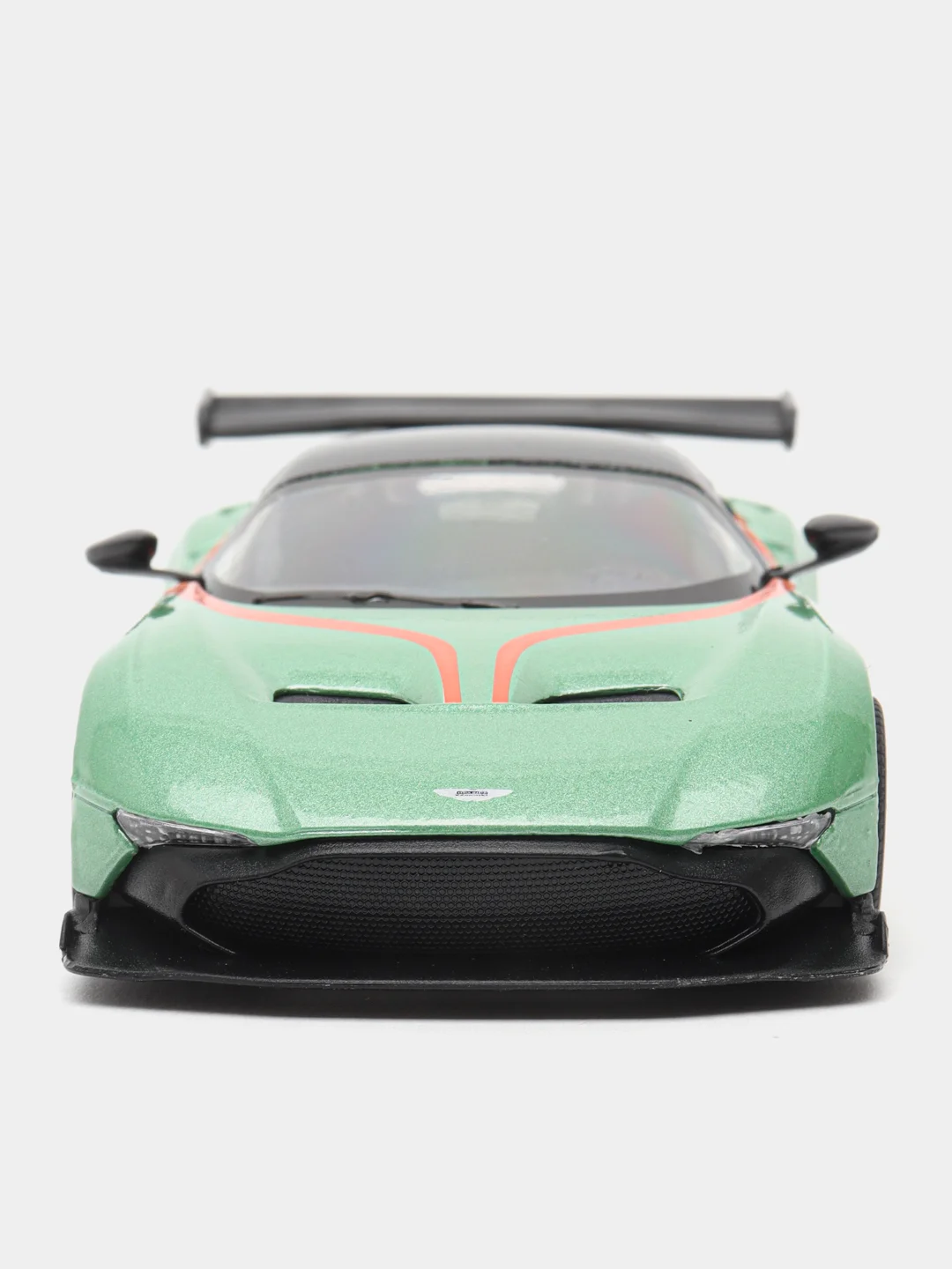 Зеленый металлическая машинка Kinsmart, 1:38, Aston Martin Vulcan, с принтом, KT5407DF