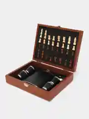 Тёмно-коричневый подарочный набор: фляжка (295 мл), рюмки и шахматы
