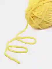 Желтый пряжа плюшевая YarnArt Dolce (ЯрнАрт Долче)