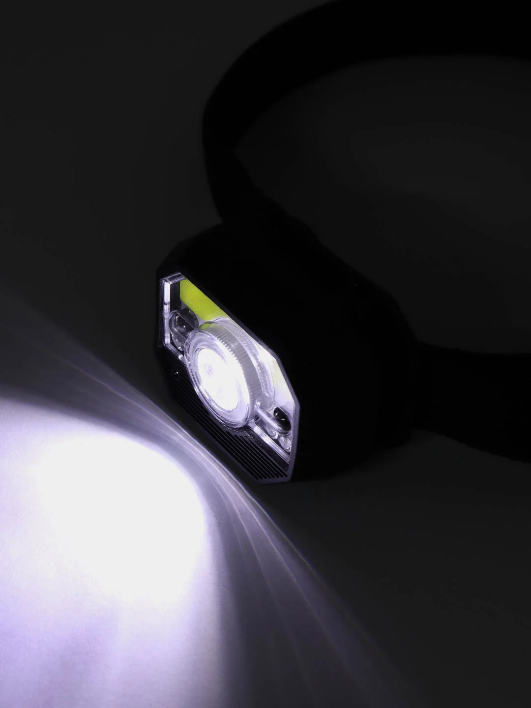 ЕРМАК фонарь на голову, сенсорный, XPE COB LED, 11 режимов, 1000мАч, USB кабель, 6 х 4,5 х 3 см, пластик