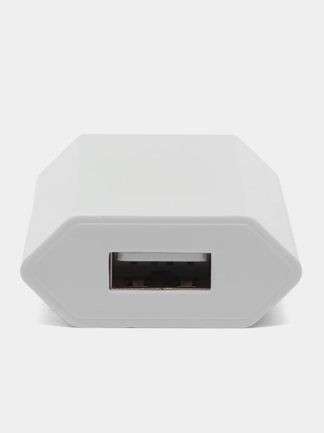 Белый сетевое зарядное устройство с USB и европейской вилкой