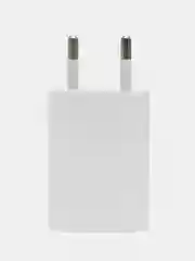 Белый сетевое зарядное устройство с USB и европейской вилкой