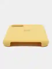 Желтый чехол Silicone Case для iPhone 11