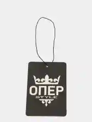 Красный ароматизатор для автомобиля