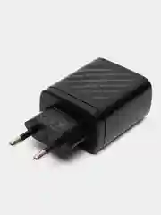 Черный зарядное устройство 3 USB и PD20W Type-C, QC3.0/V1