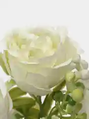 Белый цветы искусственные "Розы крупные"