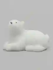 Коричневый белый медведь