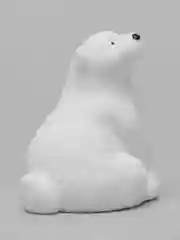 Серебряный белый медведь