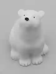 Черный белый медведь