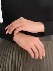 Черный лонгслив женский, базовый, в рубчик