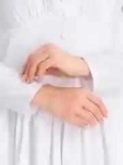Белый платье женское, с длинным рукавом