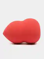 Красный спонж для макияжа