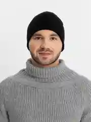 Шапка вязанная, черная, унисекс