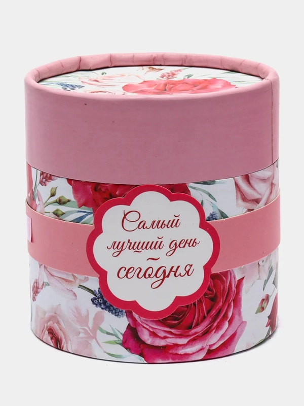 Растущая трава в тубусе