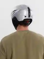 Серебряный шлем горнолыжный