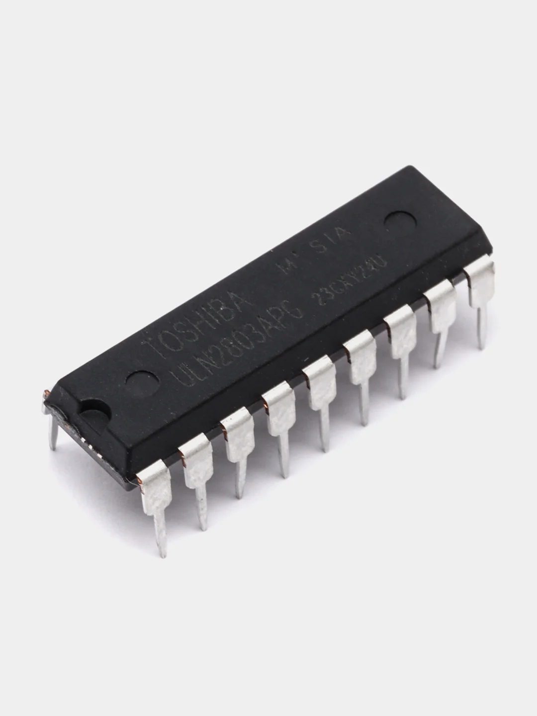 Микросхема ULN2803APG DIP-18