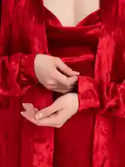 Красный женская пижама, велюровая, черная