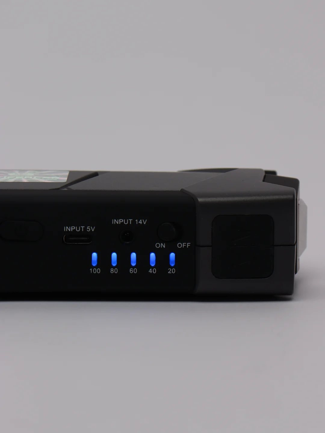 Синий пусковое зарядное устройство для автомобиля Jump Starter, пик ток 2000А, PRO версия A-7