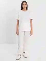 Молочный спортивный костюм женский
