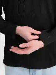 Белый свитшот, худи, свитер, водолазка