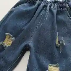 Детские джинсы рваные