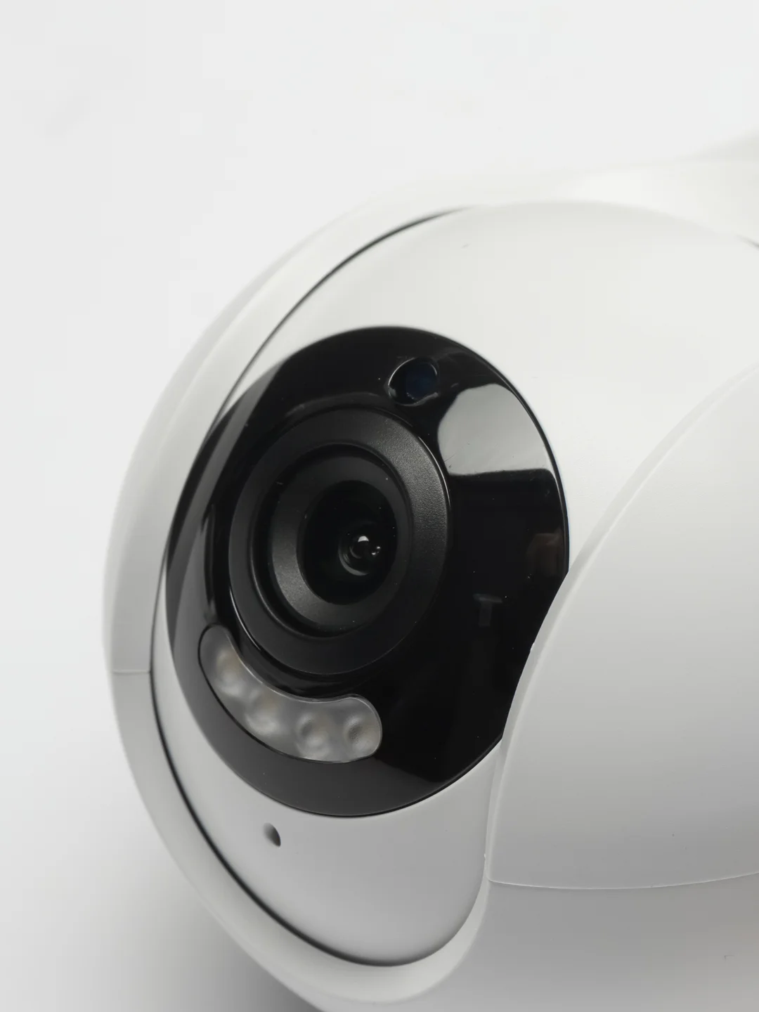 Камера видеонаблюдения беспроводная лампочка Wi-Fi IP видеоняня 3 Mpix радионяня PTZ