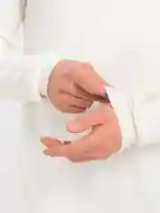 Белый джемпер мужской