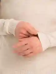 Бежевый джемпер мужской