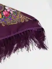 Пурпурный платок женский с бахромой
