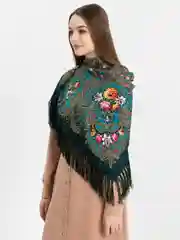 Зеленый платок женский с бахромой
