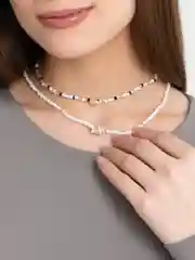 Двуслойный чокер из бисера с ракушками