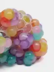Алый антистресс с шариками в сетке