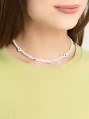 Разноцветный чокер с сердечками