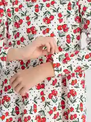 Платье для девочки с длинным рукавом. Платье с ягодками